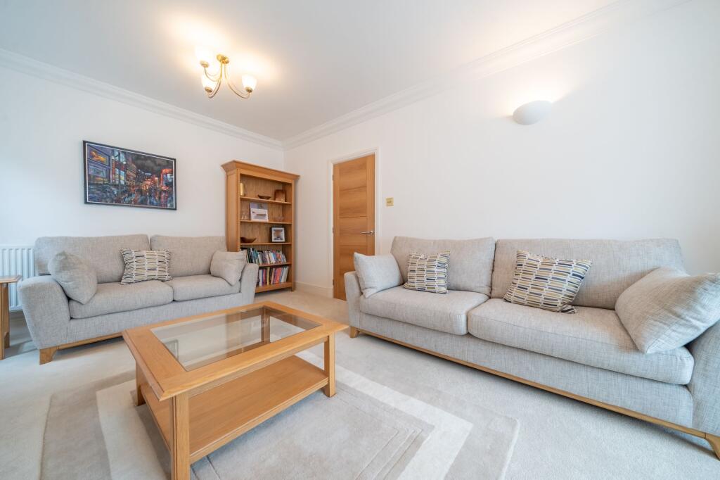 SITTING ROOM