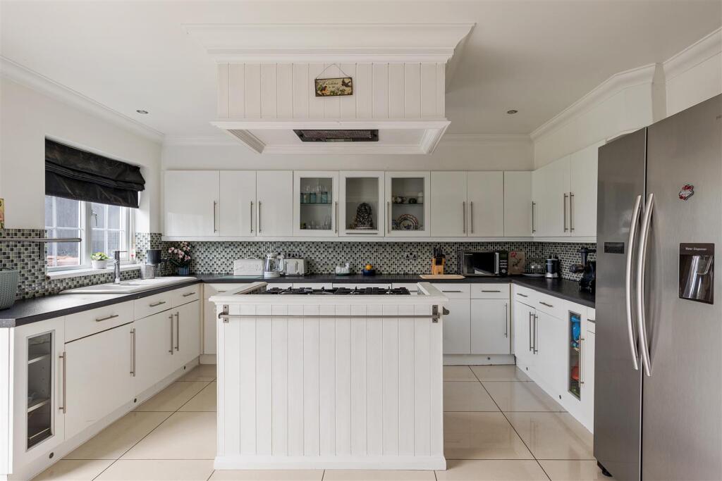 Amesbury Drive E4
