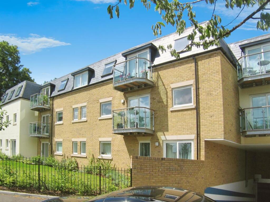 94fdb256-Raine 20Gardens.jpg
