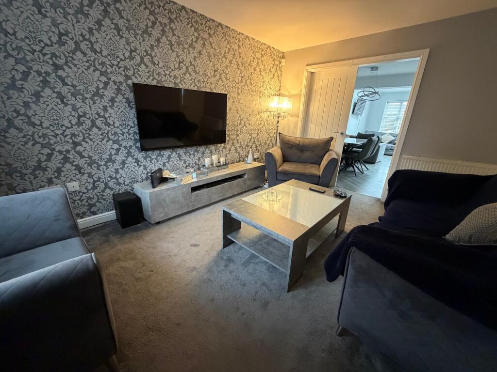 Hutchinson Way, Radcliffe, Manchester, M26