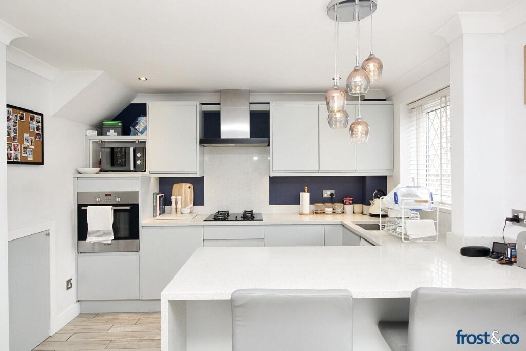 Kitchen Breakfast Bar