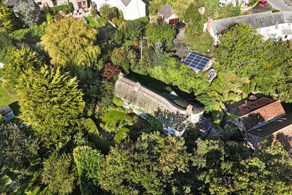 -68d11ab41eef7-1355848-jpg Drone (1).jpg