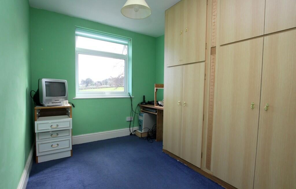 3-bed detached ho...