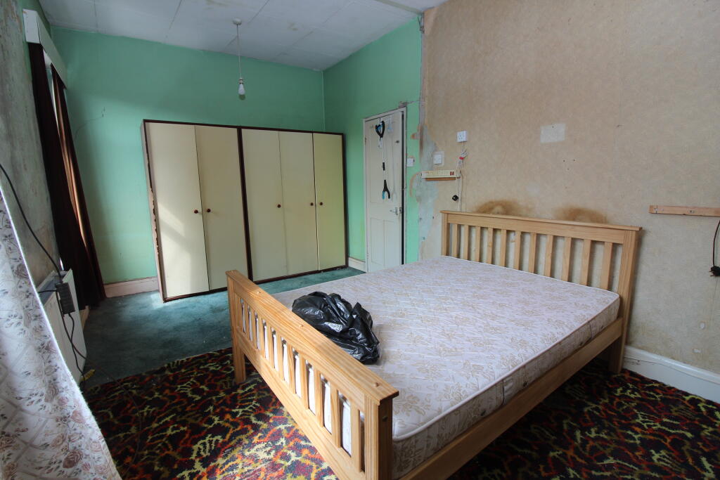 Bedroom 1 T202506111531.jpg