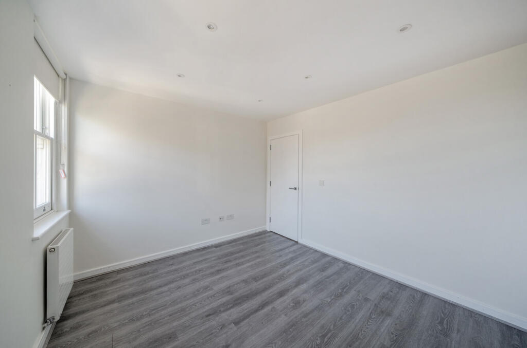 1363572-8-68e3a75...