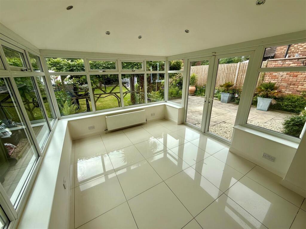 BR71 Orangery.jpg