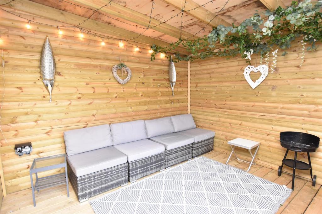 UNDER COVER SEATING AREA