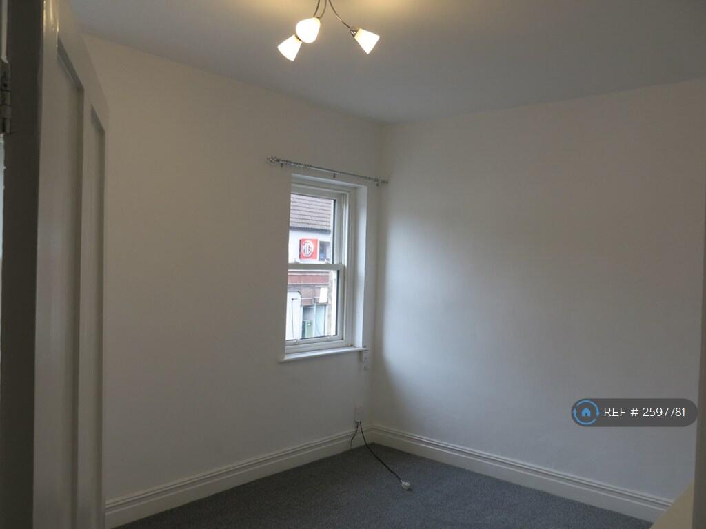 Living Room 4
