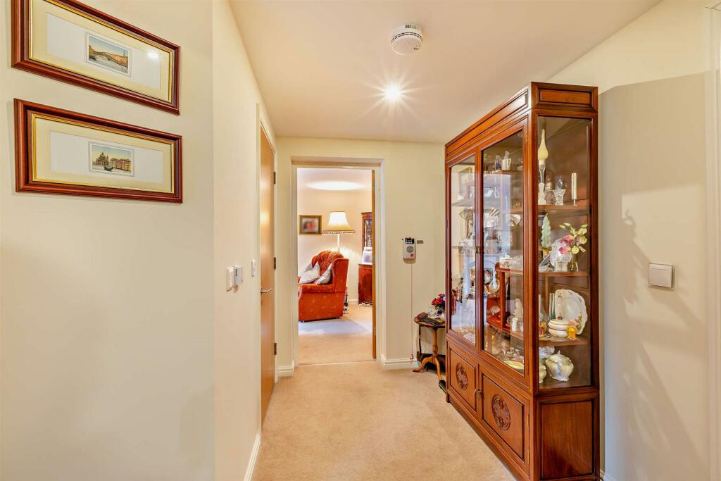8580464-interior07-800.jpg