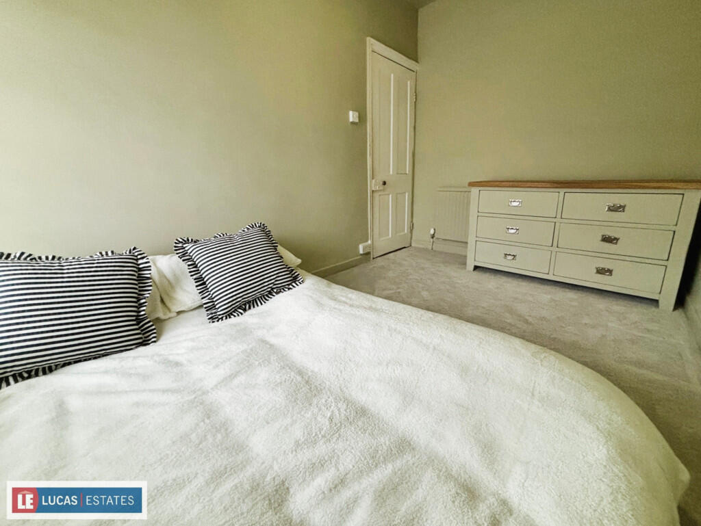 6a4dd076-image_pi...