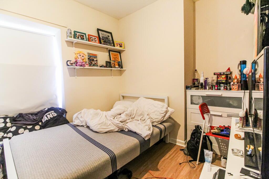 Brook Room 4