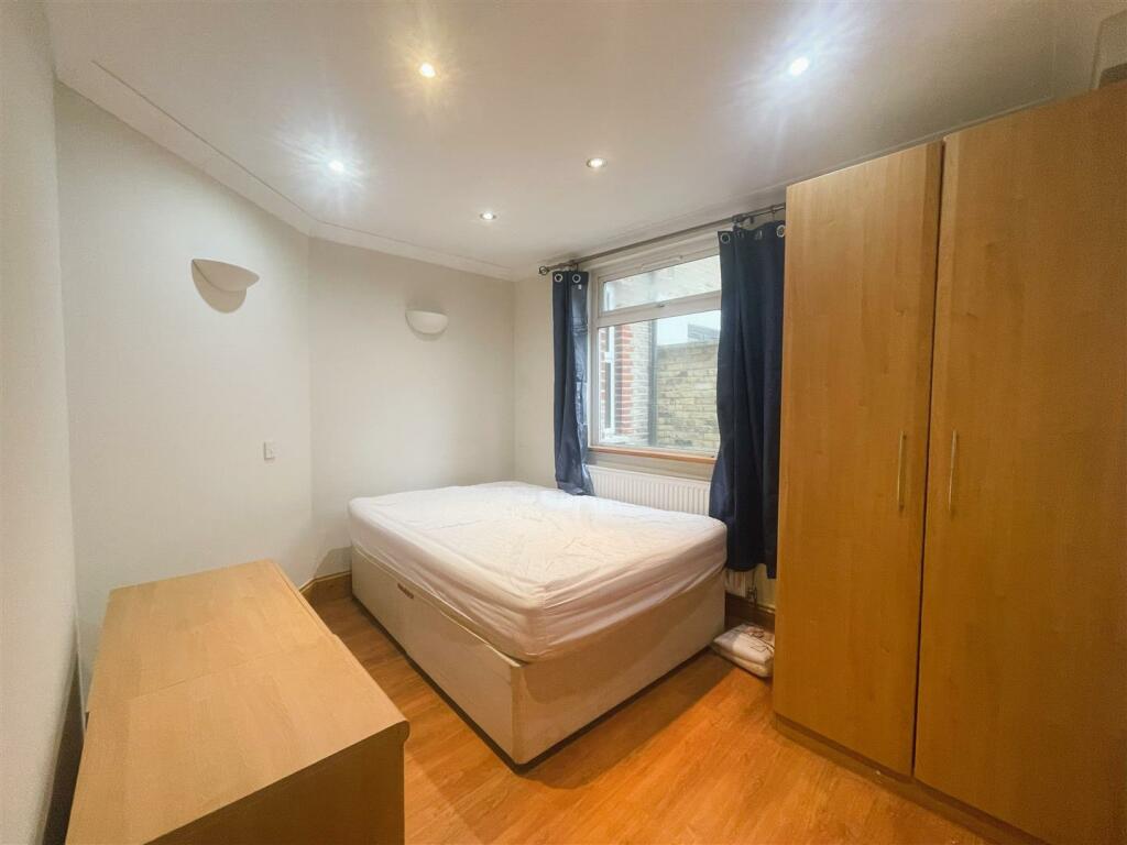 Bedroom 1.jpeg