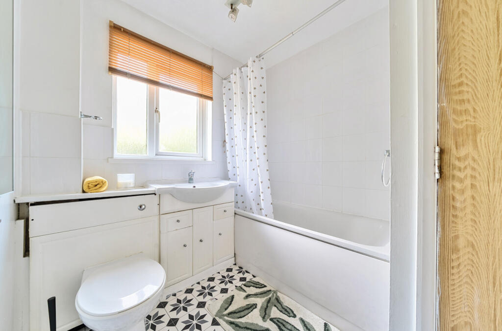 1310385-12-685956...