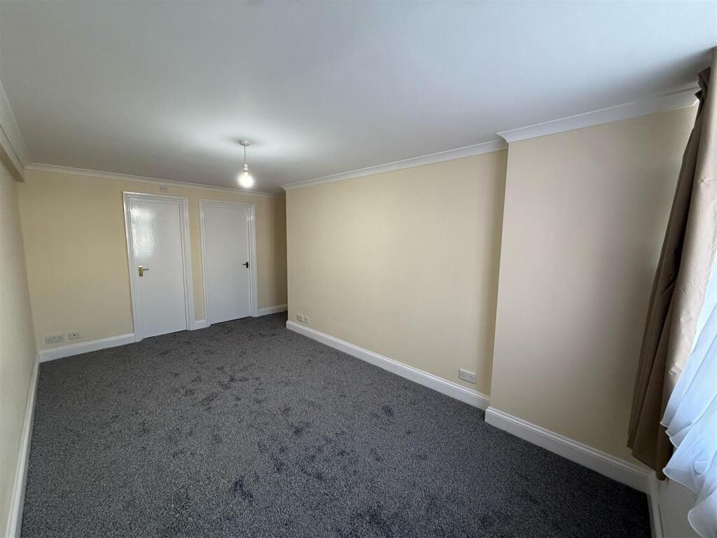 Bedroom 2 - En Suite
