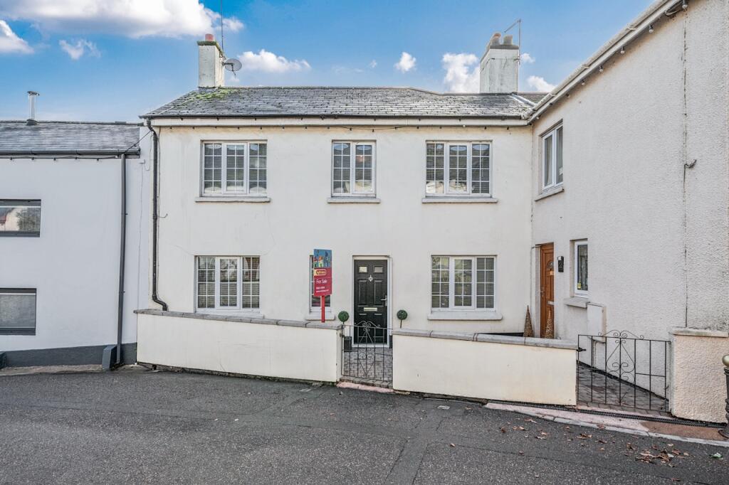 Charming Three Bedroom Cottage in Uffculme