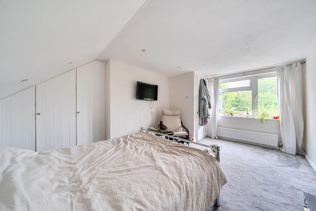 1301165-19-6841cd...