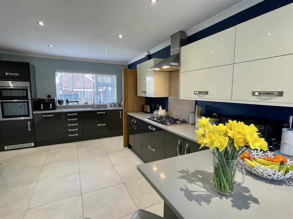 Kitchen Breakfast Room
