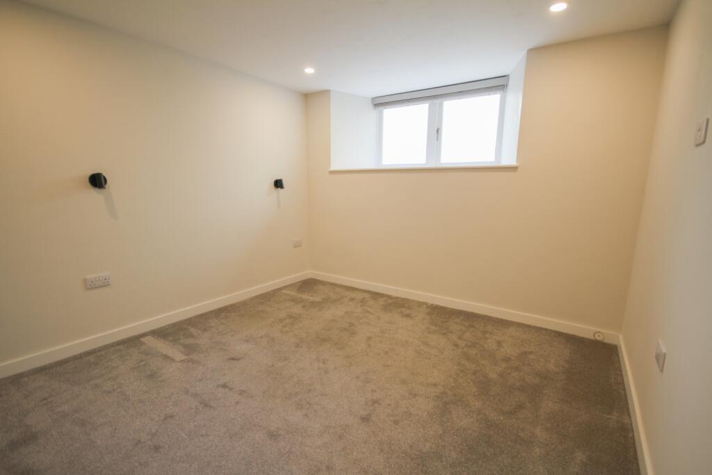 To Book A Viewing Call TPS Lostwithiel on 01208 87