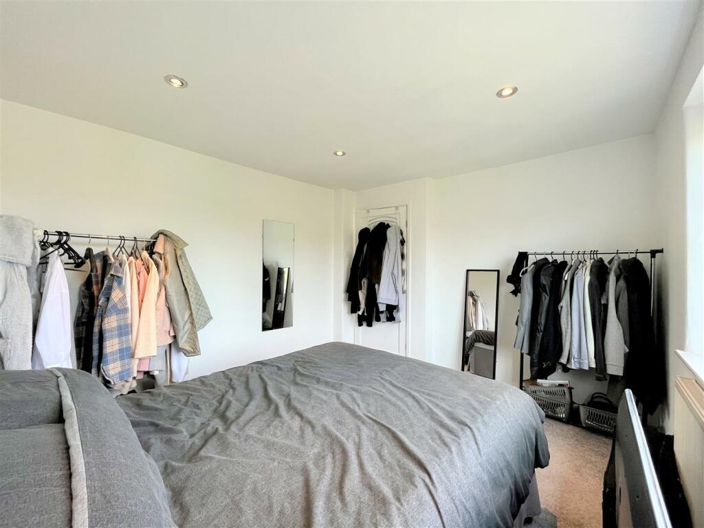 Bedroom 2 Aspect 2