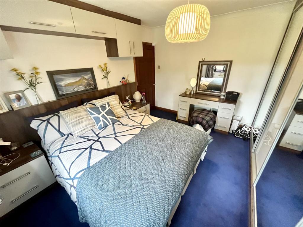 Bedroom 1 Aspect 2