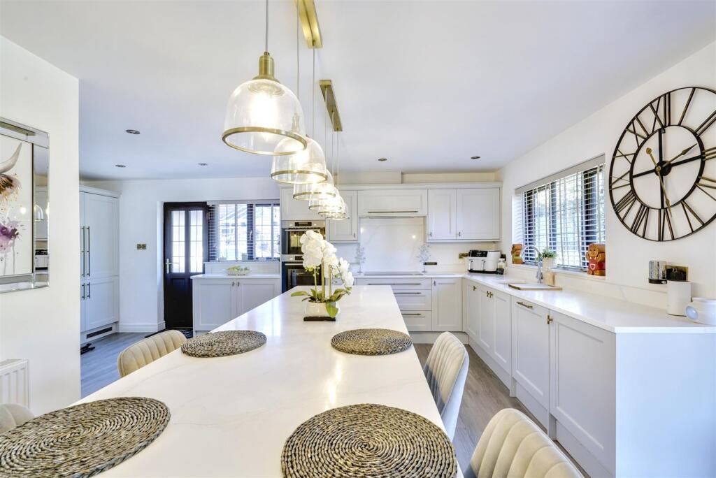 Kitchen Diner 1_4.jpeg