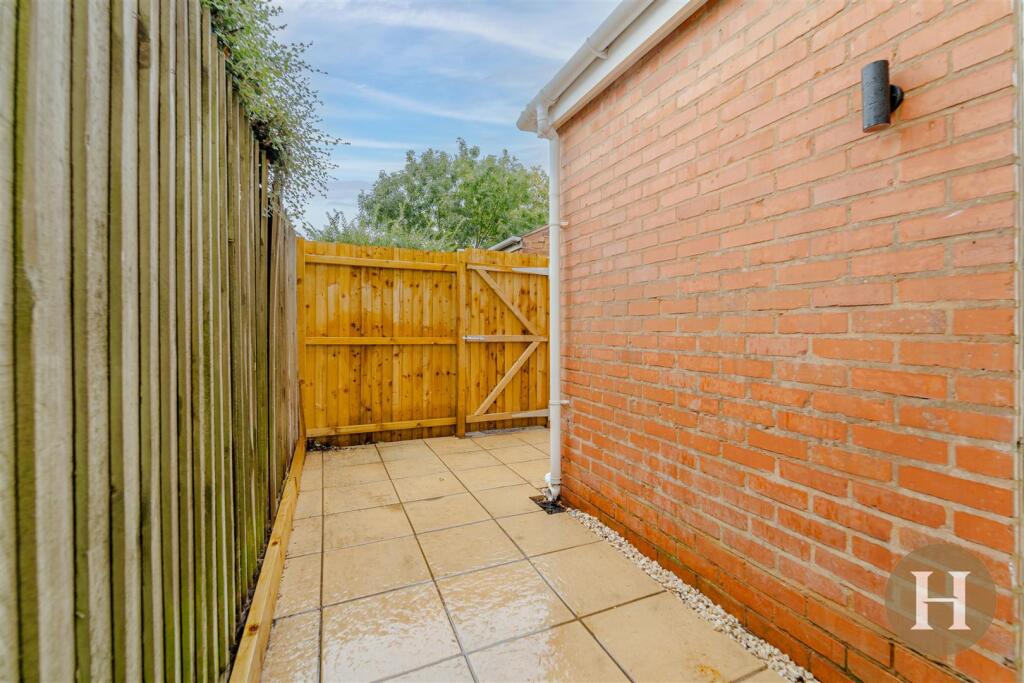 Hadleigh Estate Agents-29.jpg