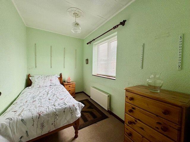 Photograph 4