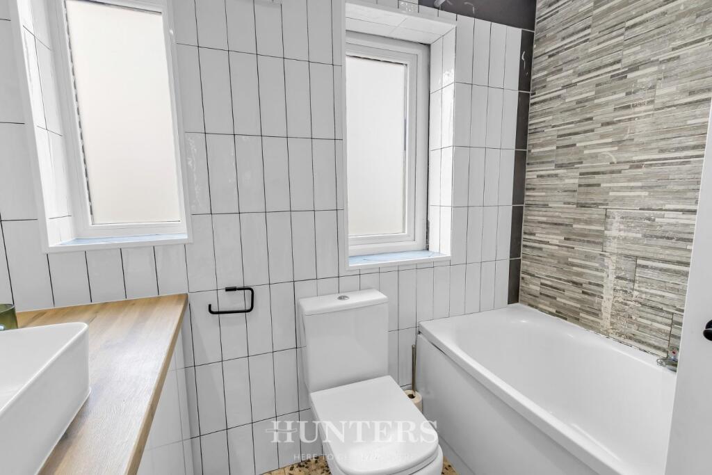 Monmouth Street (21).jpg