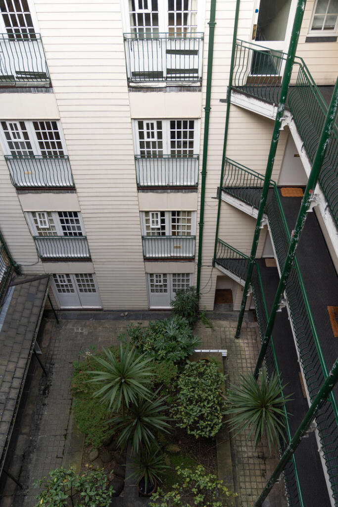 241582 - DUNDEE-WHARF-47.jpg