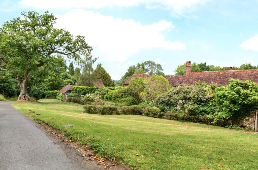 1307144-2-684ac1d...