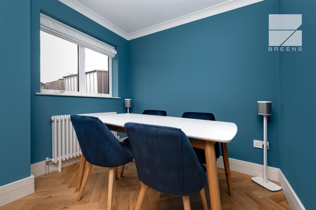 8 Belmont Close_0006.jpg