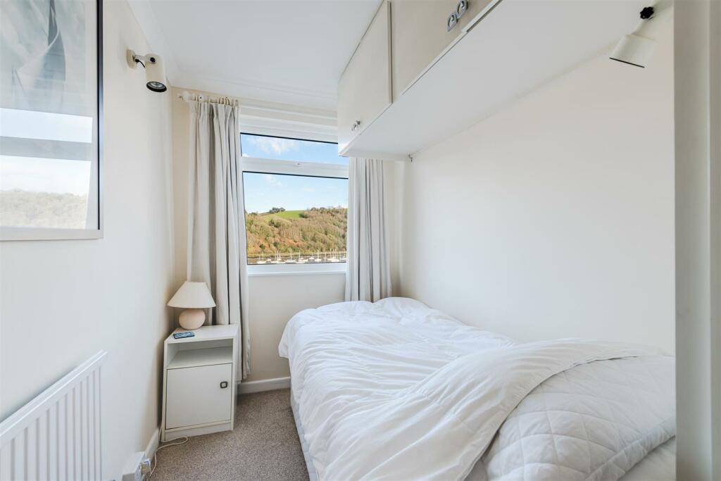 A25 - 9 Sandquay Road Dartmouth - 240226.jpg