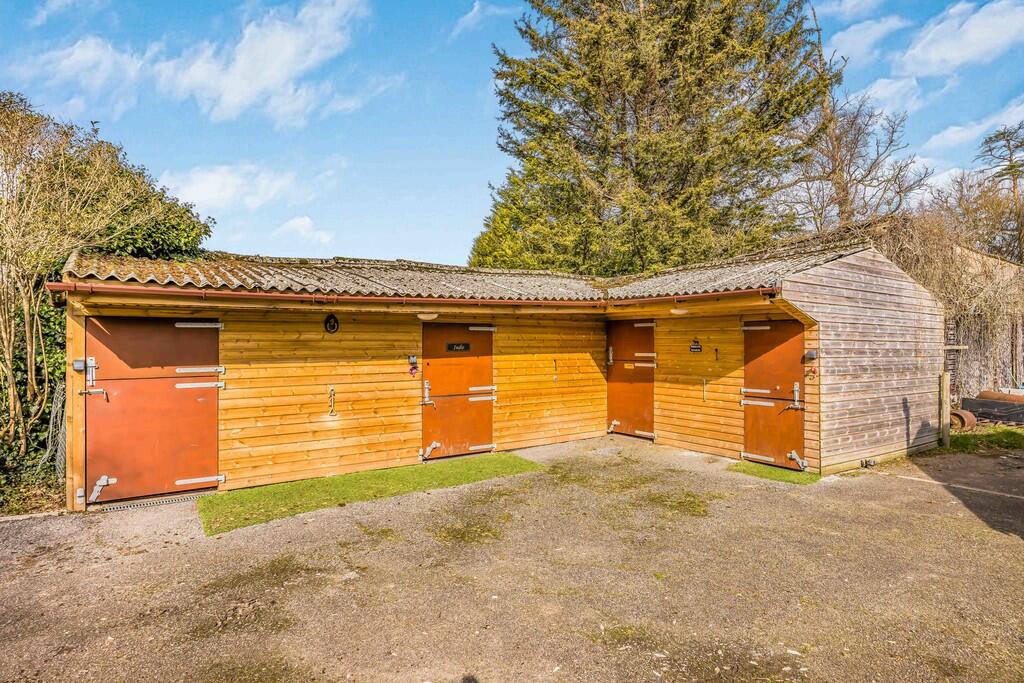Sunnycroft, North...