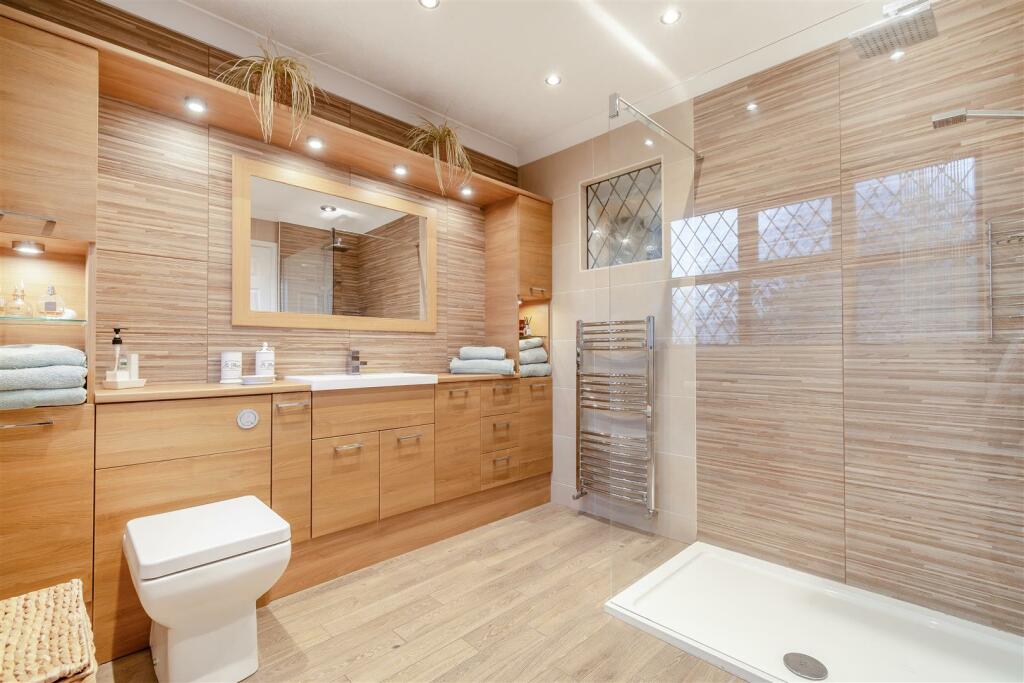 8576940-interior48.jpg