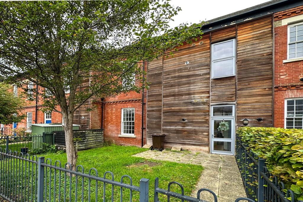 11 Canadian Way, Basingstoke, Hampshire, RG24 9RE