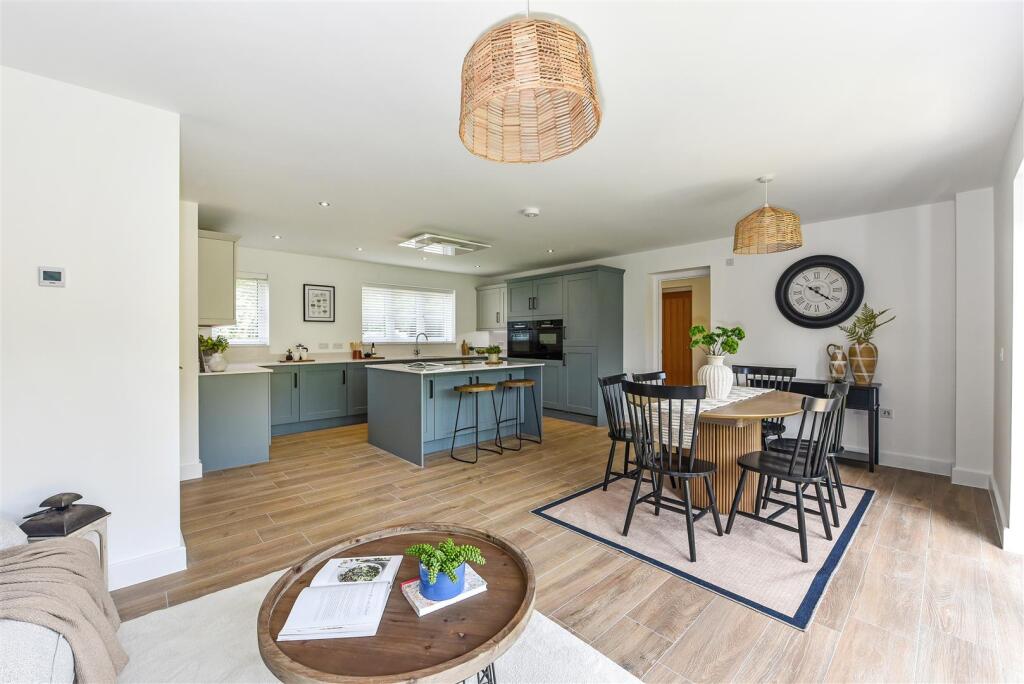 Open Plan Kitchen Dining