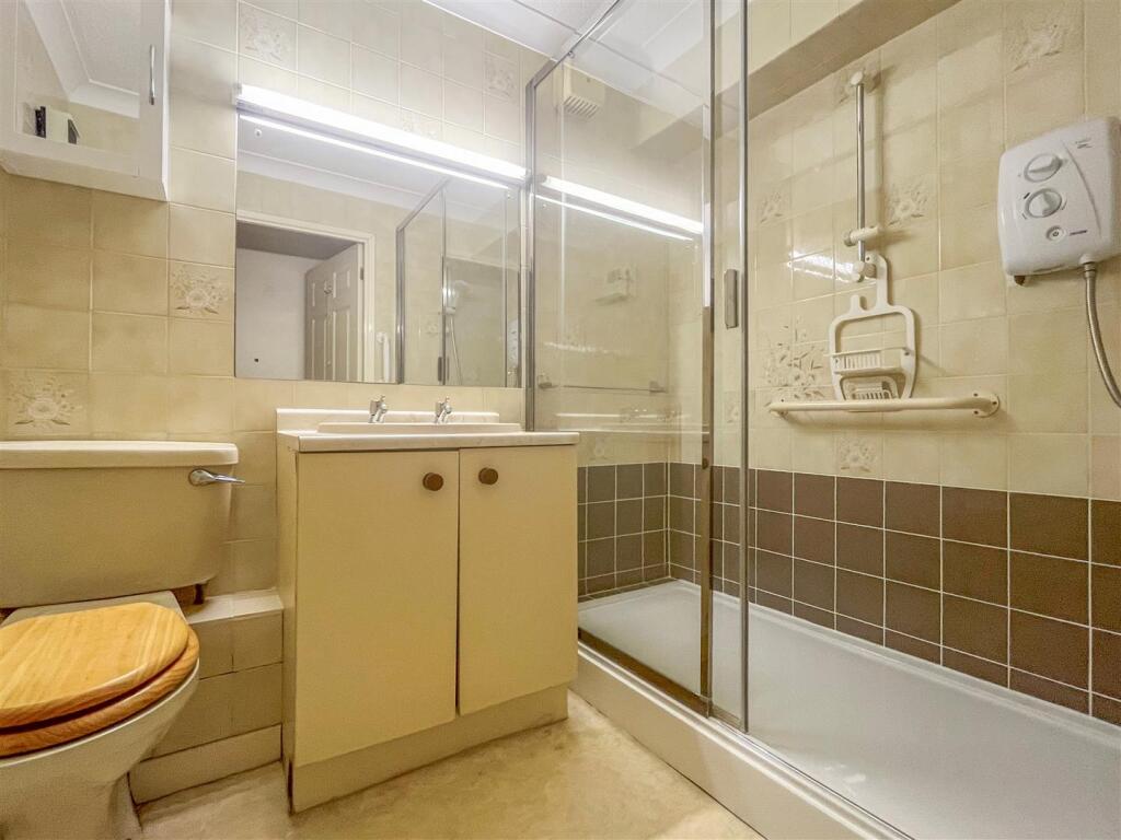 shower room.jpg