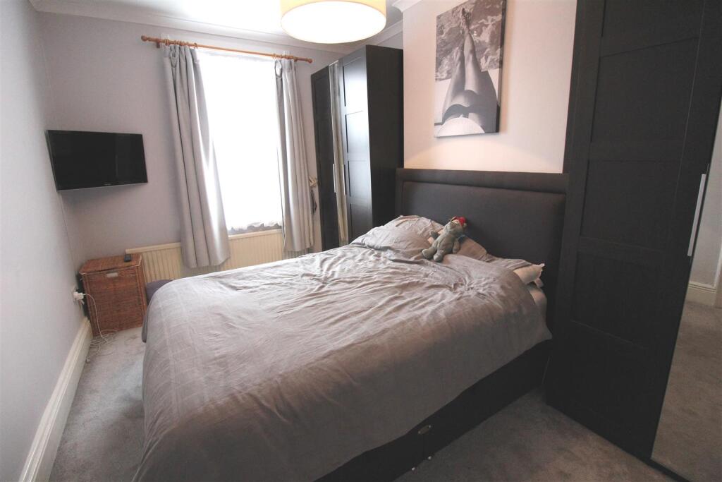 bed 1.JPG