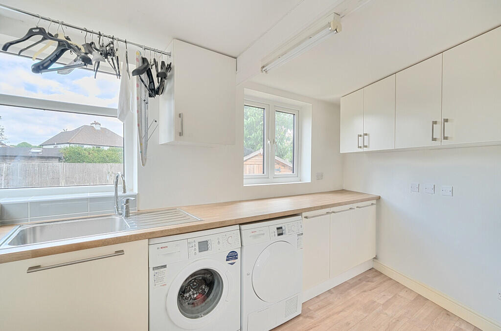 1333982-15-68ad89...