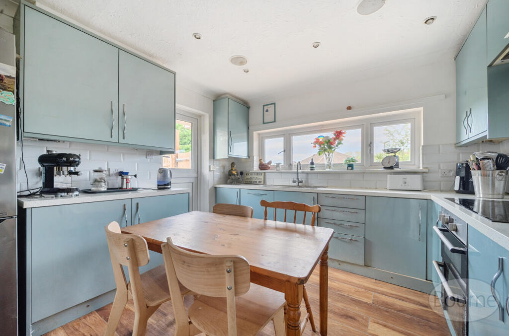 40fad727-2d96-456...