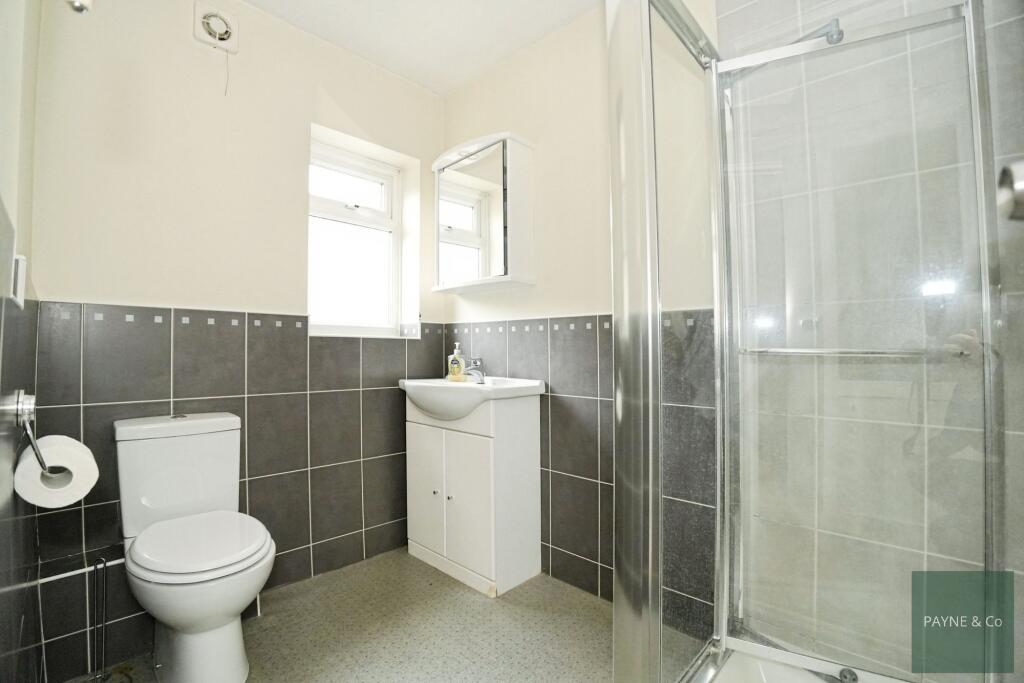 Ground Floor Shower/WC