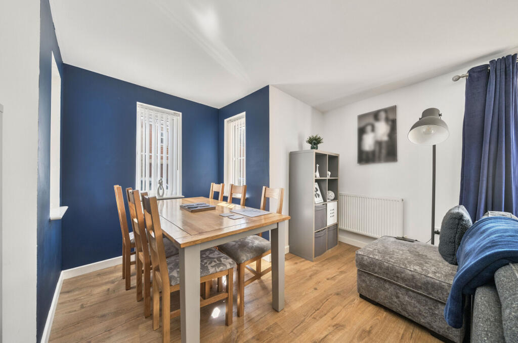 1309873-4-685983e...