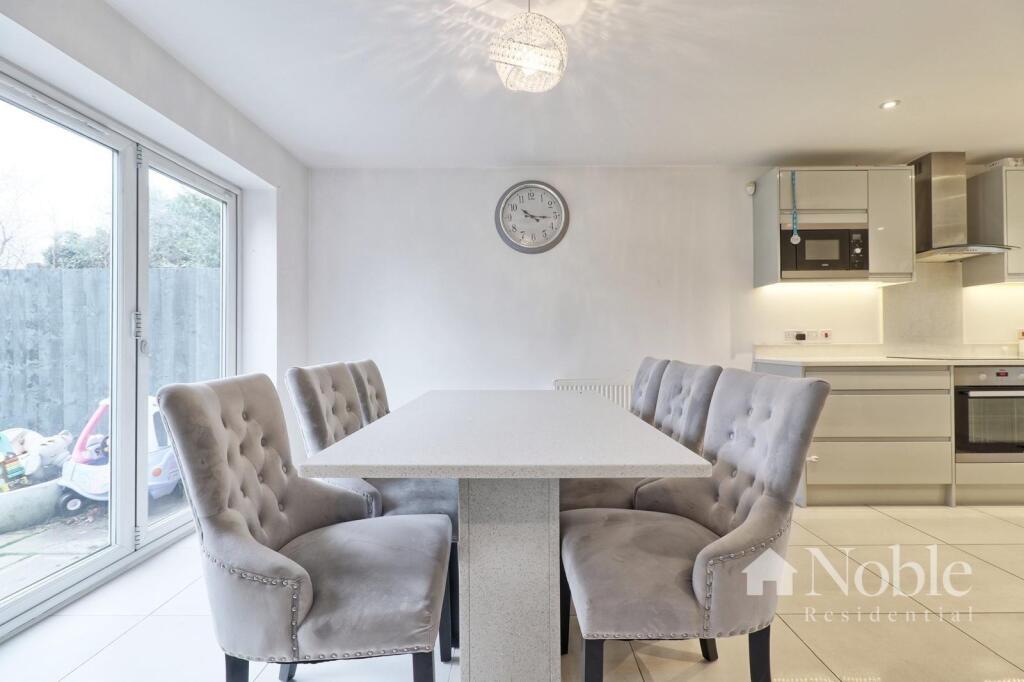 Open Plan Living/Kitchen/Dining Area