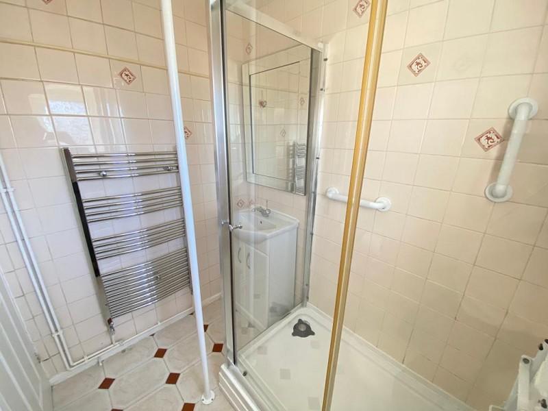 Double Shower Room