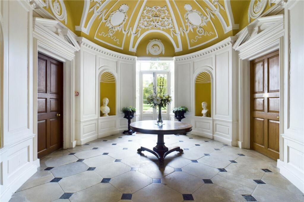 Communal Entrance