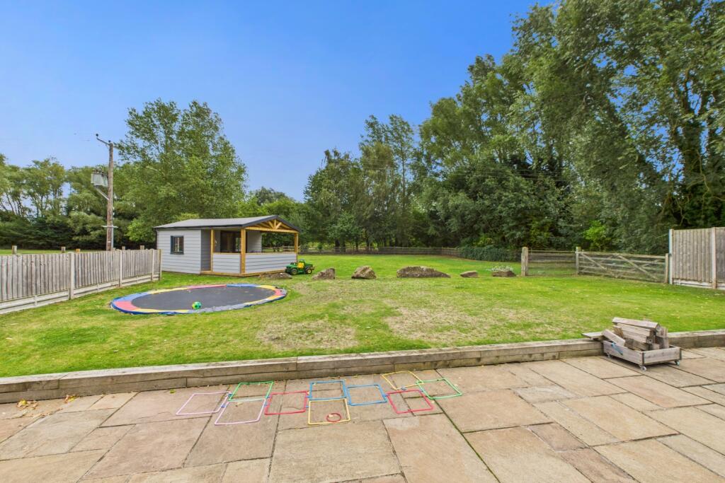 EweMove - Spalding - Kids Play Area