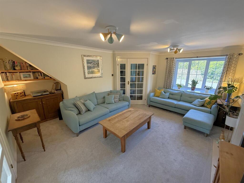 Livign Room A.JPG
