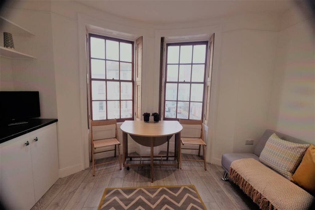 Studio Room