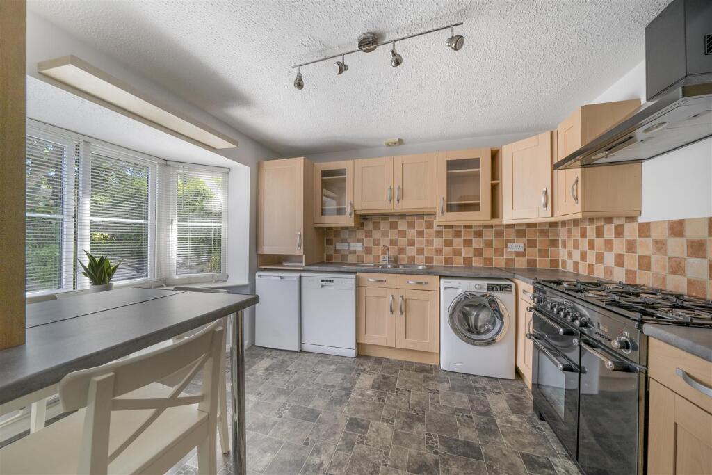 Kitchen / Breakfast Room
