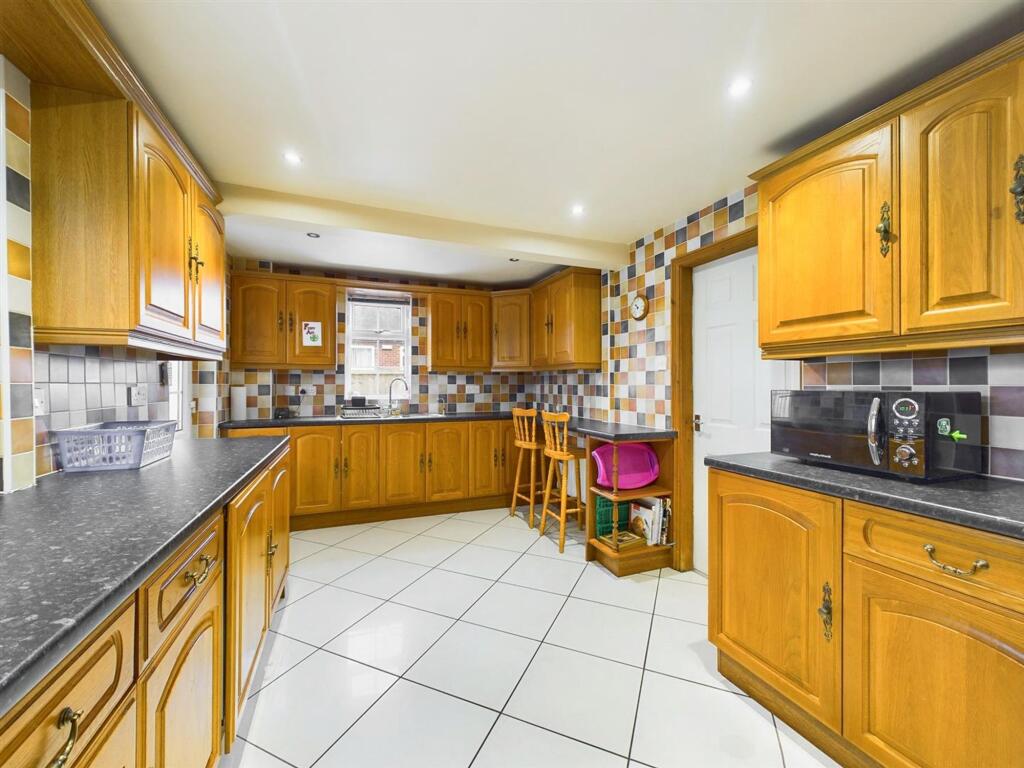Breakfast Kitchen